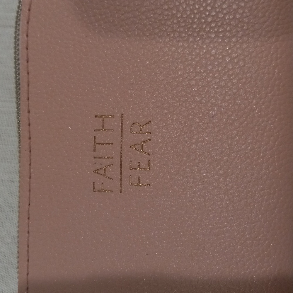 Wristlet - Picture 5 of 5